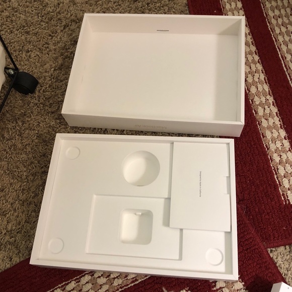 MacBook Air 12.6 MacBook EMPTY BOX ONLY! - Picture 3 of 8
